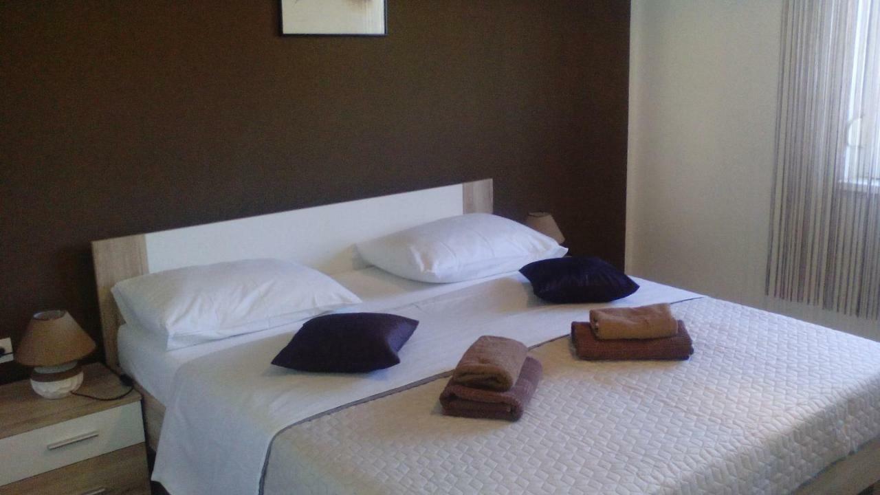 Guest House Ana Zara Esterno foto